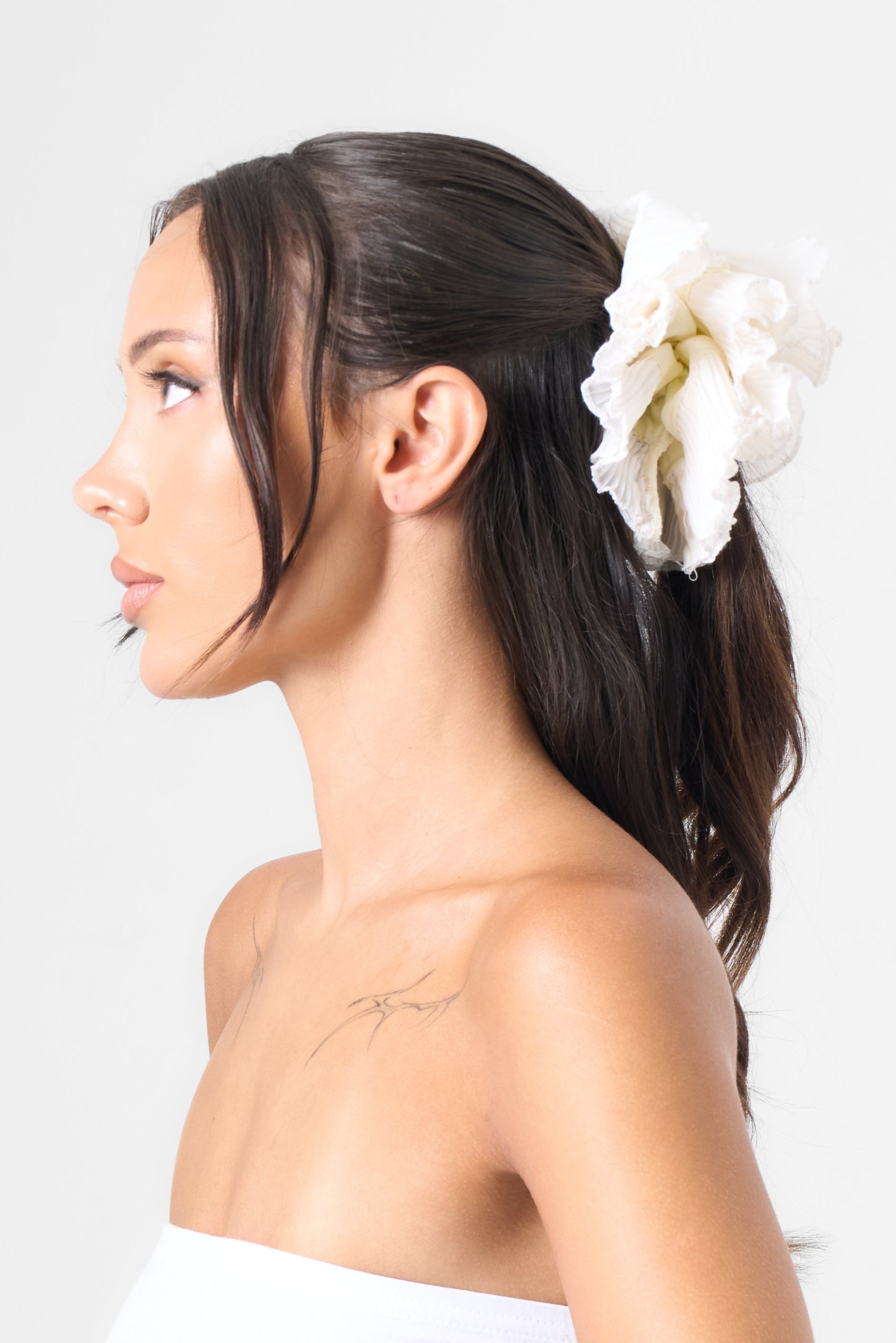 Oversized Scrunchie in Beige